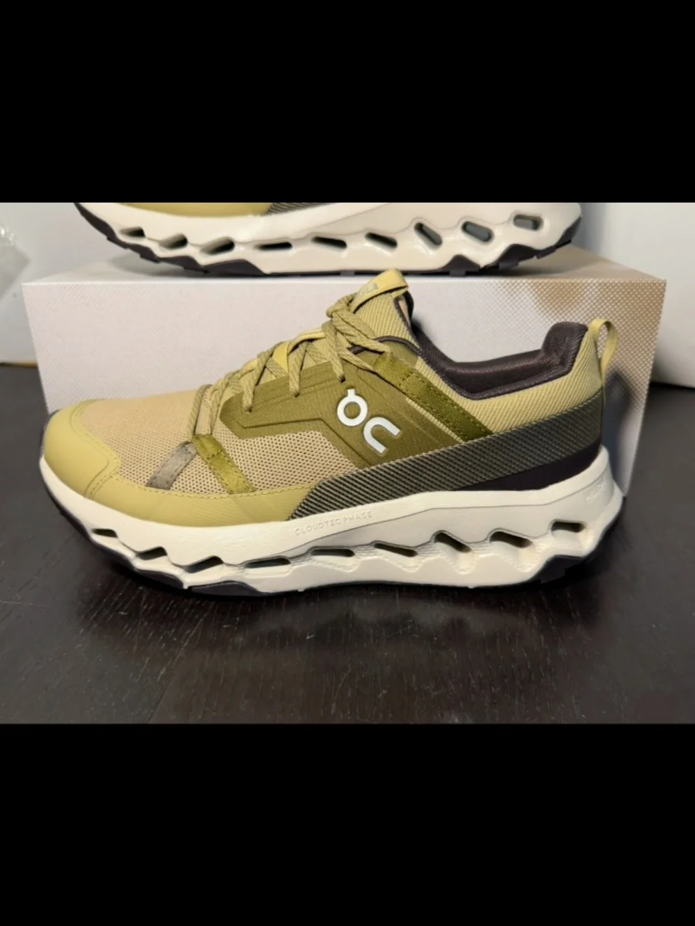 ON Running On Cloudhorizon Hiking/Walking/Trail Shoes Sneakers Safari Green/Ice